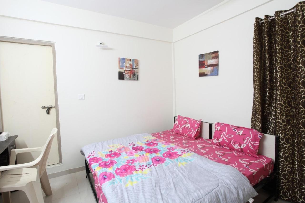 העיר בנגלור Qualtems Guest House-With Ac Options מראה חיצוני תמונה