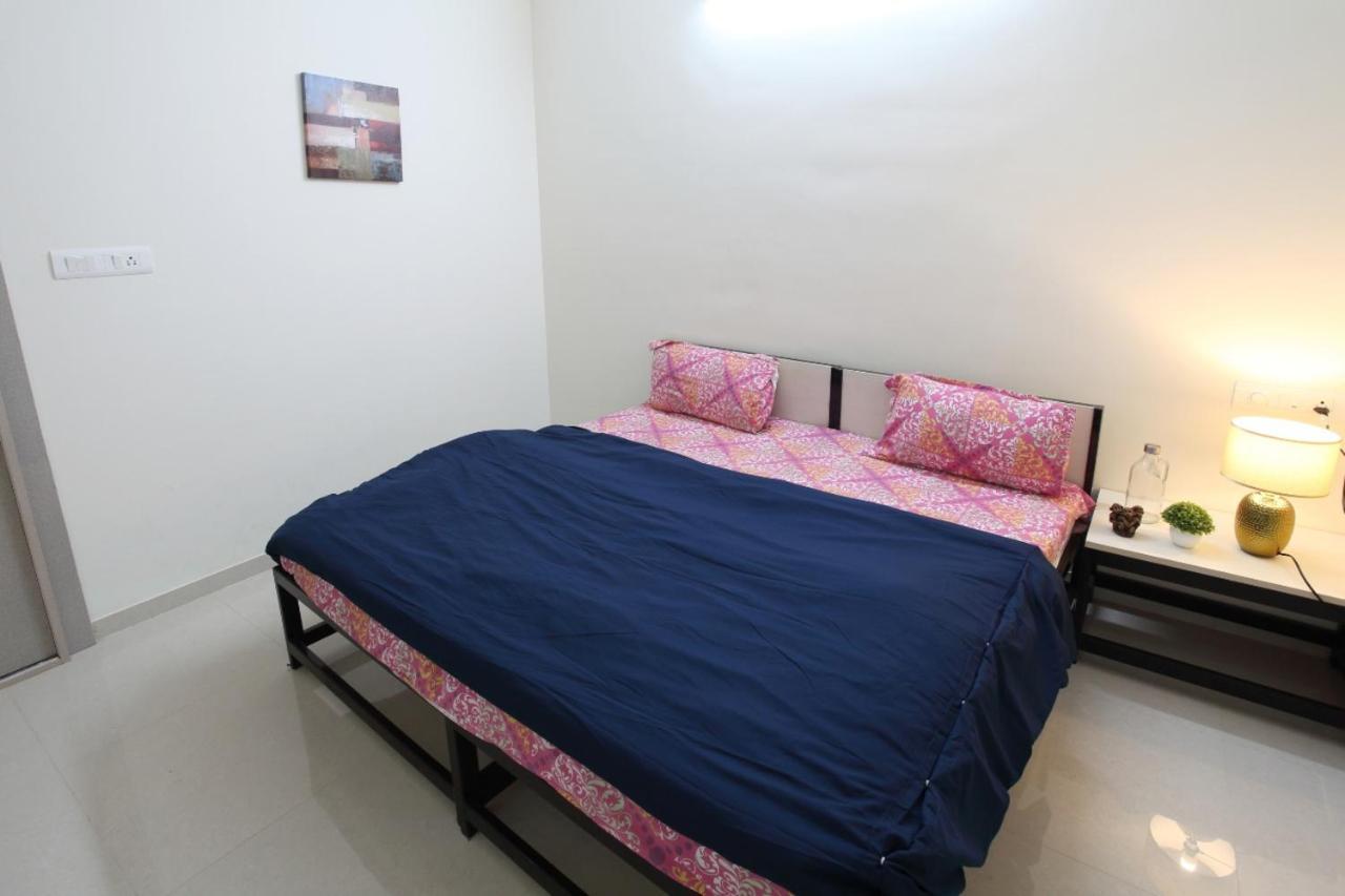 העיר בנגלור Qualtems Guest House-With Ac Options מראה חיצוני תמונה